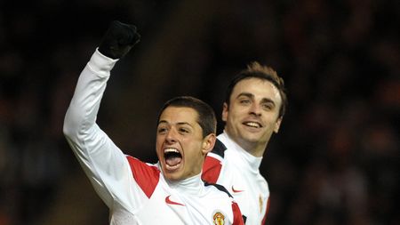 Dublă Berbatov!** United revine de la 0-2 și își consolidează poziția de lider