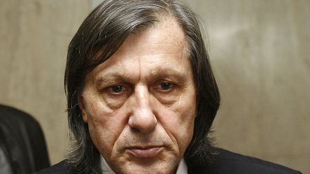 Năstase a "sărit" la gâtul lui Turcu
