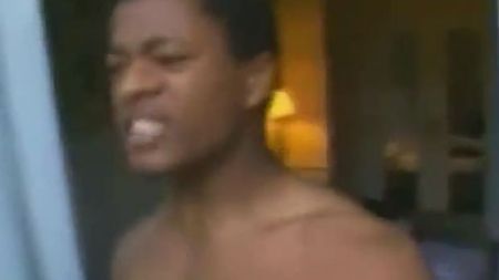 S-A COMPROMIS:** "neprihănitul" Evra nu a văzut parul din ochiul lui! Înregistrarea care nu-l mai face victima uruguayanului Suarez