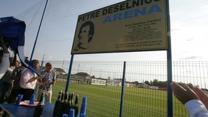 Stadionul „Petre Deselnicu" și-a deschis porțile craiovenilor