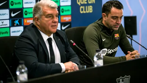 FC Barcelona l-a pus pe Xavi să îl dea afară pe fratele său, care e secundul lui! După nici o zi, antrenorul a luat decizia și l-a anunțat deja pe Laporta