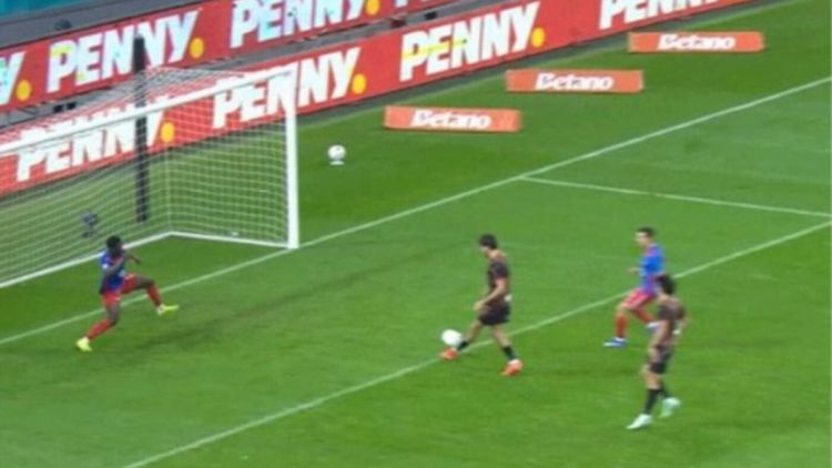 Așa ceva se vede o dată la 1000 de meciuri: ratarea lui Zandbergen în Dinamo – Chindia e ireală!