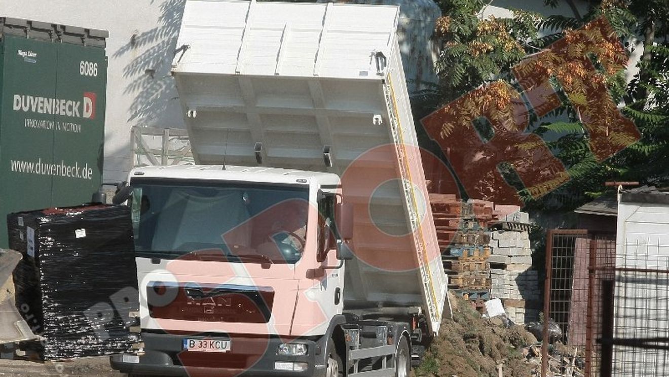 AICI a ajuns gazonul după ce a fost scos** de pe "Național Arena"! UITE cum arată 100.000 de euro! Galerie FOTO