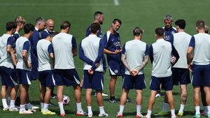 Chivu l-a convins. Nu mai vrea să plece de la Inter