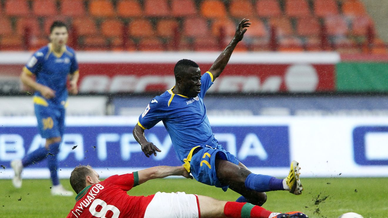 Guelo Kanga, suspendat trei meciuri de Federația Rusă. Gabonezul le-a "răspuns" fanilor care îl înjurau 