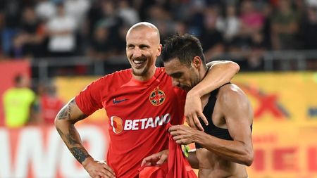 „Echipa asta se bate la titlu în Superliga!”. Primul 11 ideal al fotbaliștilor 35+ din acest sezon, comentat de antrenorul care a lucrat cu cei mai mulți dintre veterani: „Secretul nu e doar valoarea”. EXCLUSIV