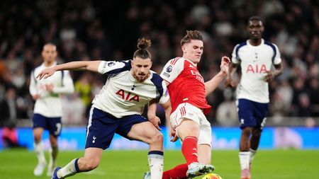 Ce gafă! Radu Drăgușin a comis o eroare uriașă în Tottenham – Arsenal la golul decisiv din derby-ul Londrei