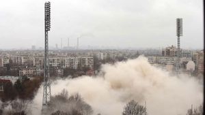 VIDEO SPECTACULOS Bulgarii de la Levski și-au aruncat stadionul în aer!** Șefii sunt liniștiți: milioanele rușilor de la Gazprom le ridică o super arenă în 4 ani