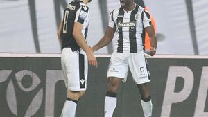 Sărbătoare la Salonic! PAOK învinge Olympiakos cu 3-1, iar echipa lui Răzvan Lucescu e aproape de titlu! Cum arată clasamentul