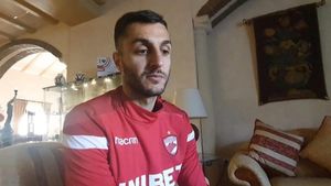 Mattia Montini rupe tăcerea despre situația dificilă prin care trece: ”Mâine decid dacă rămân în cantonament sau plec la București! Mă doare piciorul!”