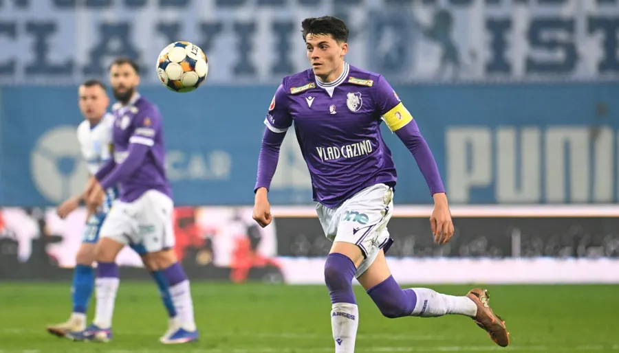 Clasamentul FINAL al tuturor fotbaliștilor din Superliga 2025/2026. Câte stele de la una la cinci a primit fiecare, pe toată durata campionatului