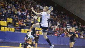 Și o înfrângere poate fi un vis frumos. Vedetele de la CSM București au făcut o baie de mulțime la Timișoara, după victoria din Cupa României cu Universitatea. Rezultatele din cadrul optimilor de finală ale întrecerii