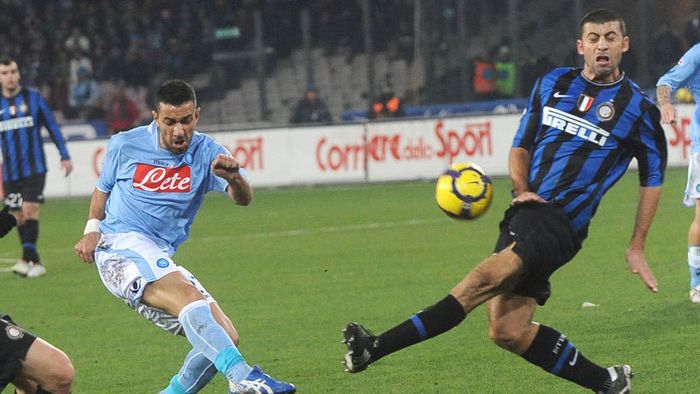 VIDEO Napoli a plătit 17 milioane pe Cavani! Vezi ce-i așteaptă pe steliști pe Stadio San Paolo