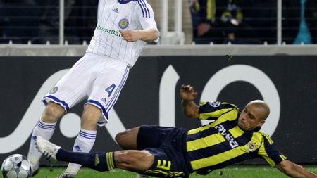 "Ghioane a jucat titular în Ligă, dar nu e chemat de Pițurcă la națională" CUM COMENTEZI?