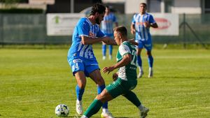 Criză în defensivă, la Universitatea Craiova. Mirel Rădoi a fost nevoit să improvizeze şi au apărut gafe uriaşe