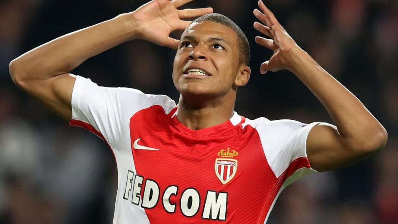 Povestea de viață a lui Kylian Mbappe, noul star al fotbalului mondial. "Mi-am dat seama că e un atacant care-și folosește creierul". A moștenit dragostea pentru sport de la părinți, a refuzat Real Madrid pentru Monaco și vrea să-și depășească idolul 