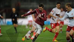 Rapid acuză arbitrajul de la derby:** un membru CCA a intrat în vestiarul arbitrilor la pauză! Replica lui Crăciunescu