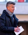 Ovidiu Burcă ratează duelul cu Flavius Stoican. Antrenorul de la Sepsi OSK e suspendat pentru meciul cu ACSM Reșița, care îi poate aduce calificarea matematică în play-off: ”Este o experiență nouă pentru mine”