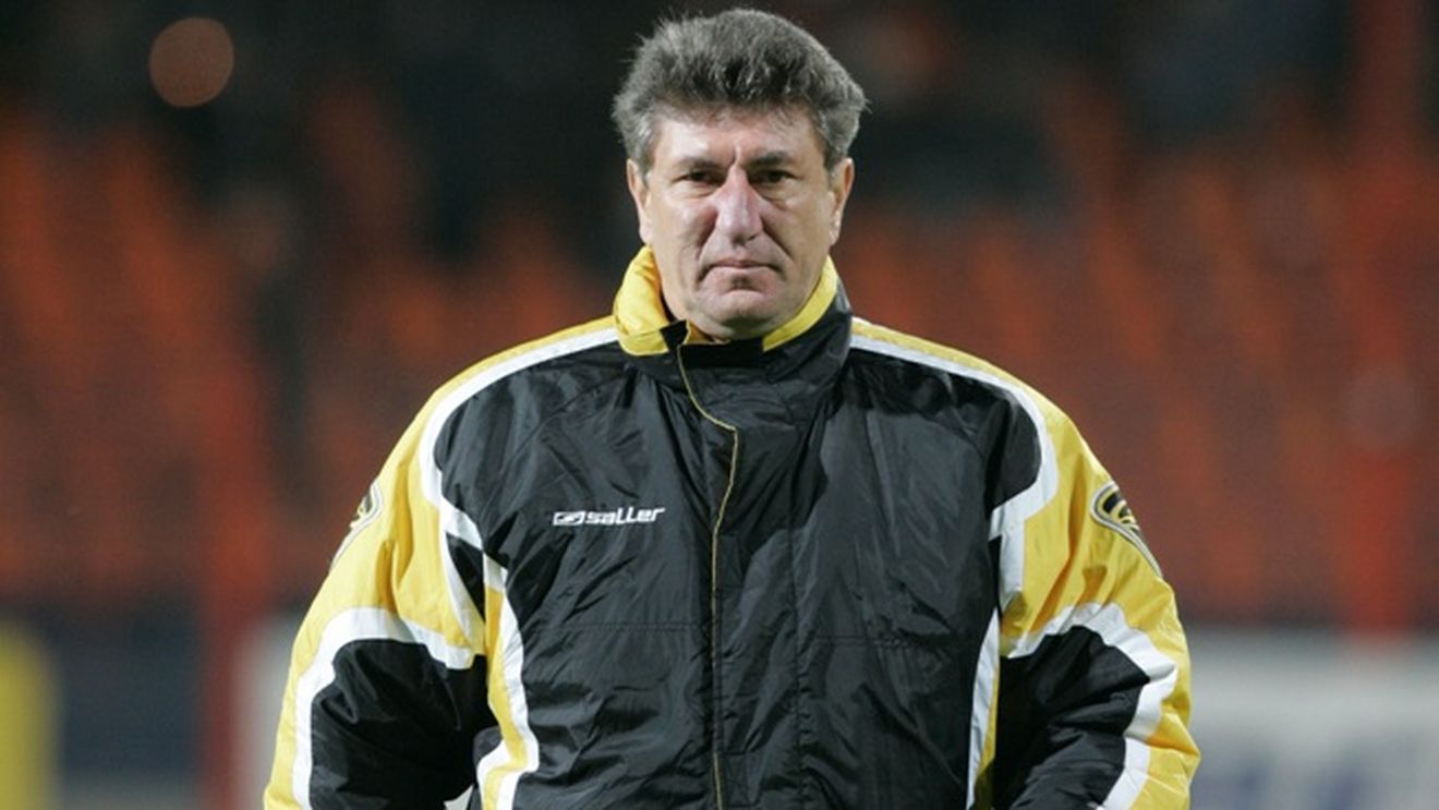 Sâmbătă, amical cu Internțional Curtea de Argeș