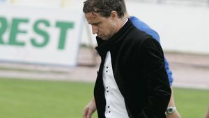 Reghecampf a fost demis!** Pădureanu: "Rezultatele slabe au fost de vină"