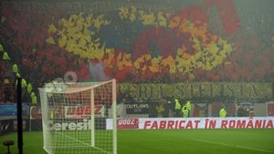 Peluza Sud solicită DNA demararea unei anchete privind preluarea Stelei de către Gigi Becali