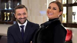 Cu ce echipă din România a semnat fiul Anamariei Prodan și al lui Laurențiu Reghecampf: „Îmi dau lacrimile”