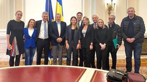 Ilie Năstase, conflict cu guvernatorul BNR și ministrul Sportului, în Senat: „Uitați! A venit și el! Ha, ha! Tovarășul Isărescu o să fie îngropat acolo”