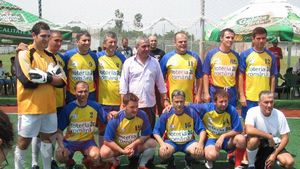 FOTO** Hagi, "antrenor" la Ploiești!