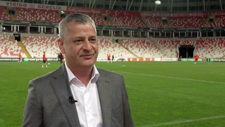 Cutremur la CFR Cluj: Nelu Varga și-a amanetat apartamentele pentru a face rost de bani! Ce sumă uriașă a luat împrumut și de ce se poate alege praful de club