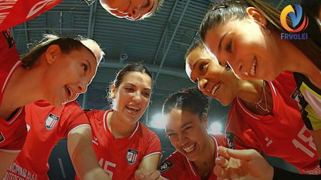 Volei Alba Blaj a cucerit Supercupa României la volei feminin, chiar în noua sală din Mica Romă