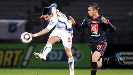 VIDEO Încă o pasă de gol pentru Niculae!** Auxerre este ca și calificată în Ligă!