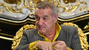 Gigi Becali a anunțat 5 transferuri pe care le face dintr-un foc pentru „New FCSB”. Lista pentru Mirel Rădoi e gata!