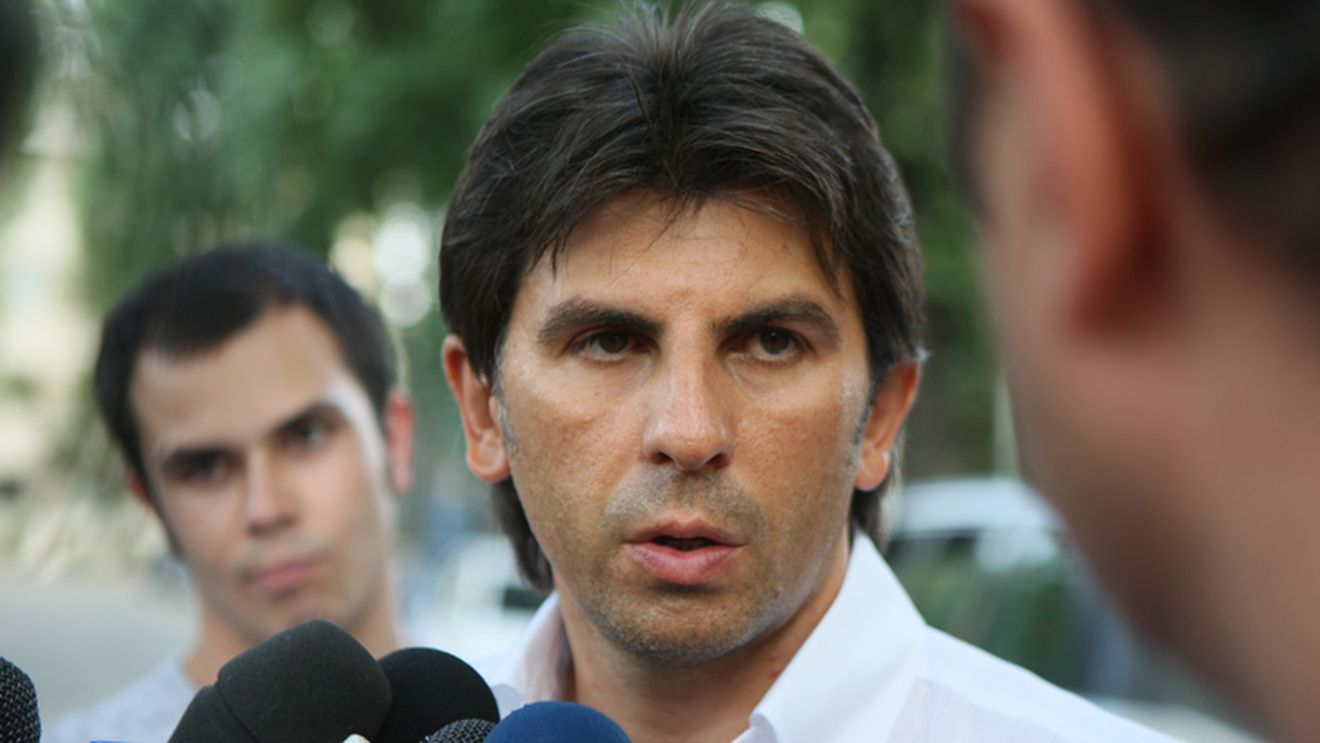 "Nașu' e mai fricos din fire, eu nu mă tem de Franța"