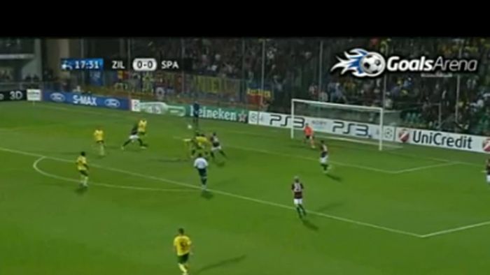 VIDEO Vezi cel mai frumos gol al serii în CL:** preluare și foarfecă