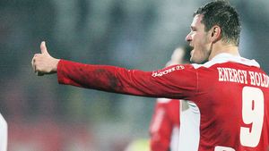 Niculae, titular!** Atacantul revine în cupele europene la 3 luni după "dubla" de la Liberec!