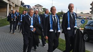 Fostul mare fotbalist al Universității Craiova, prima reacție după ce a făcut infarct și a fost operat