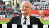 Echipa lui Emil Boc vrea să devină o forță uriașă în Superliga. Președintele lui U Cluj a cerut investitori puternici și dezvăluie că se gândește să renunțe la club