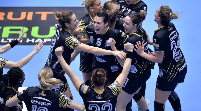 CSM București a câștigat al patrulea titlu consecutiv în Liga Națională de handbal feminin! Trofeul, adjudecat matematic după înfrângerea Craiovei la Roman