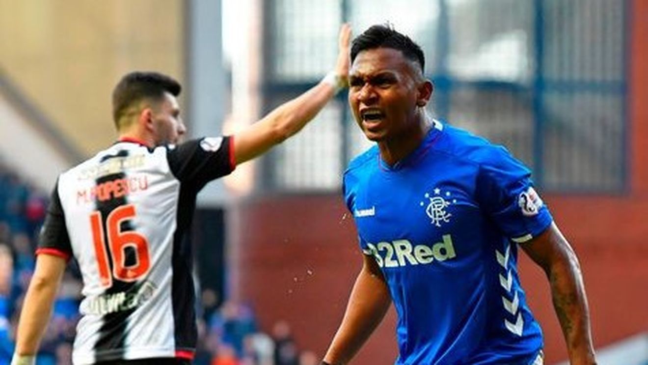 Patru penalty-uri făcute "cadou" de St. Mirren! Meci de coșmar pentru Mihai Popescu și Laurențiu Corbu în Scoția! Rangers a câștigat cu 4-0, într-un meci cum rar se vede