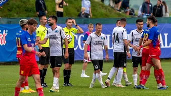 Corvinul Hunedoara, cu un pas în Liga 2! Florin Maxim s-a scăpat din prea mult entuziasm după turul cu Unirea Ungheni: ”Vom lucra la finalizare în pauza de vară”