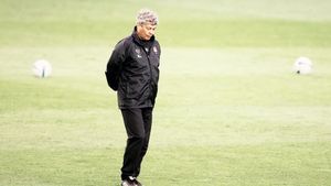 Lucian Burdujan s-a răzbunat pe familia Lucescu!** Fostul stelist i-a luat două puncte lui "Il Luce" în campionatul Ucrainei
