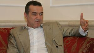 Becali a făcut circ în direct!
