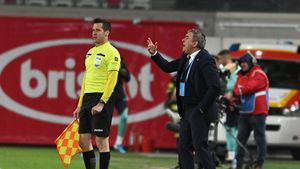 Gică Hagi s-a certat din nou cu jurnaliștii, după Sepsi - Farul 1-1: „Hai să fim și serioși! Credeți că e ușor? Ați spus și voi ceva bun de Farul? Intră pe teren și joacă, să vezi ce greu e!”