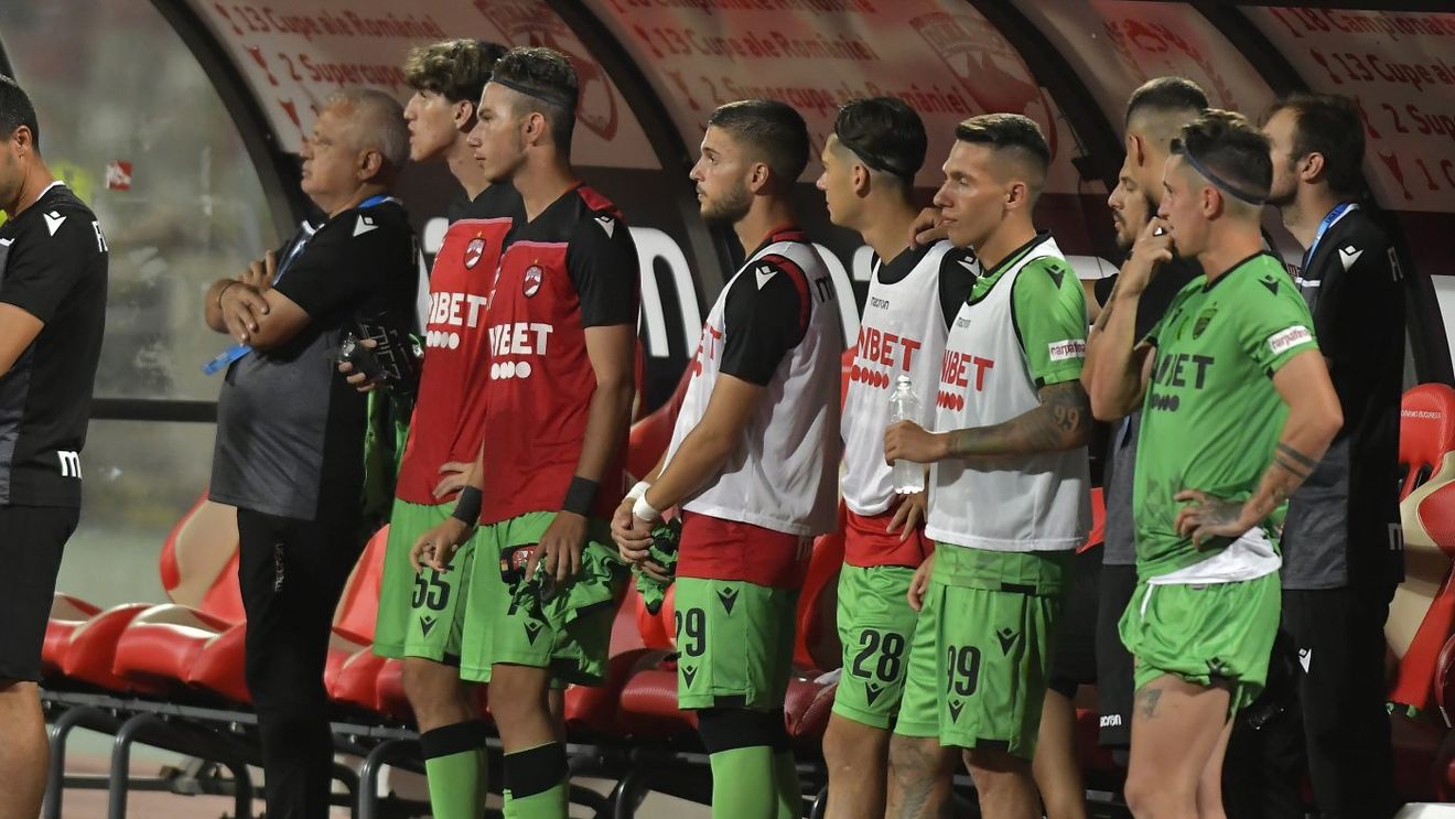 Un fotbalist de la Dinamo refuză să se mai prezinte la antrenamente! „Nu mai vrea! Vedem dacă poate să plece sau se lasă de fotbal”