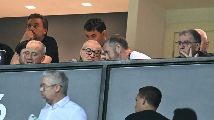 „Gigi Becali mi-a propus cel mai mare salariu din România”. Mihai Stoica s-a dus după mijlocaș în China