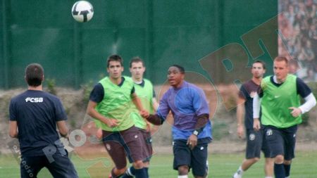 FOTO** Emeghara la antrenamentele Stelei