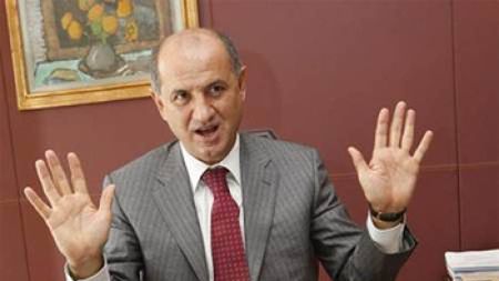 Deși Rapidul gâfâie, afacerile lui Copos merg din plin