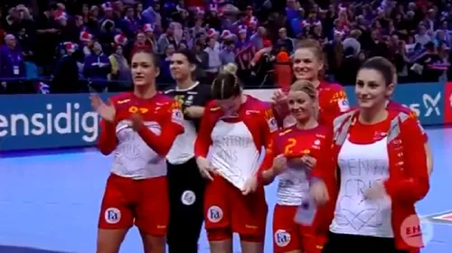 Cât un meci câștigat! VIDEO | Aplauze la scenă deschisă pentru gestul pe care jucătoarele României l-au făcut pentru Cristina Neagu la finalul meciului cu Rusia
