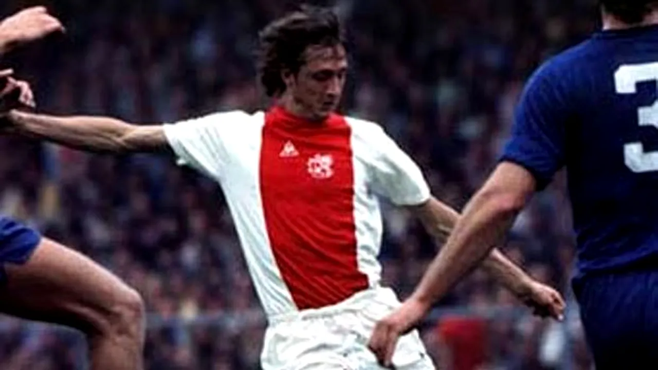 VIDEO Azi se împlinesc 30 de ani de când Cruyff făcea minuni de la 11 metri!** De ce reușita olandezului nu mai este considerată originală