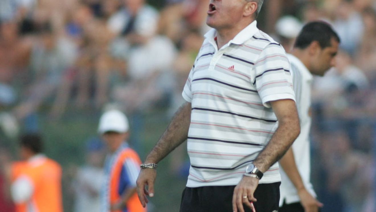 "Nu trebuie să aruncăm cu pietre în Pițurcă!** Nu merită!"